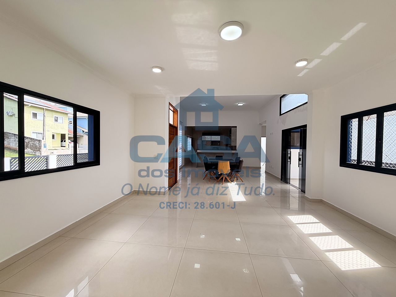 Linda Casa em Condomínio de Alto Padrão — foto 4